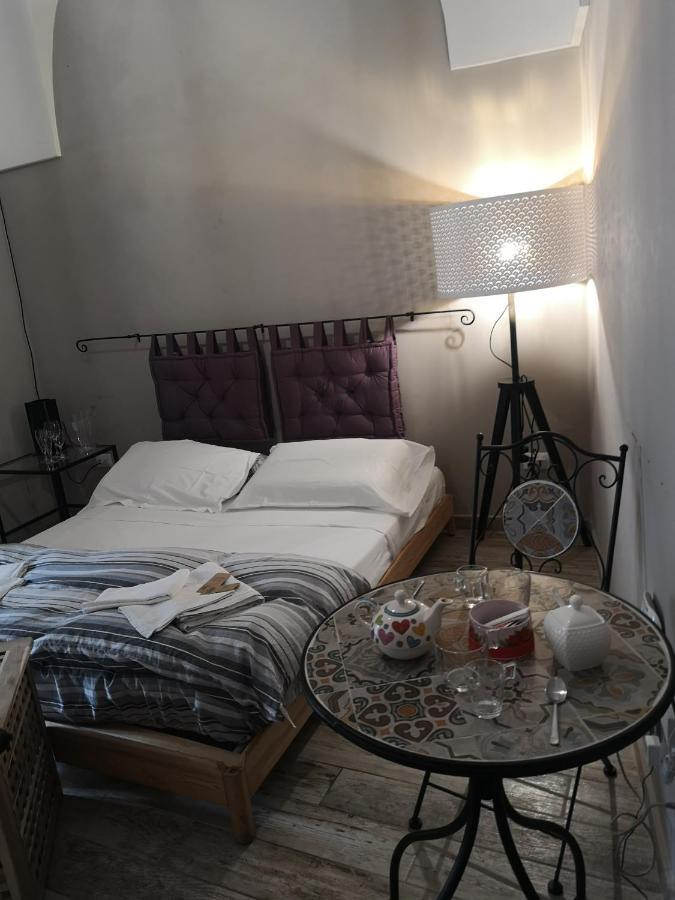 Dimora "I Santi Patroni" Lecce Exterior foto